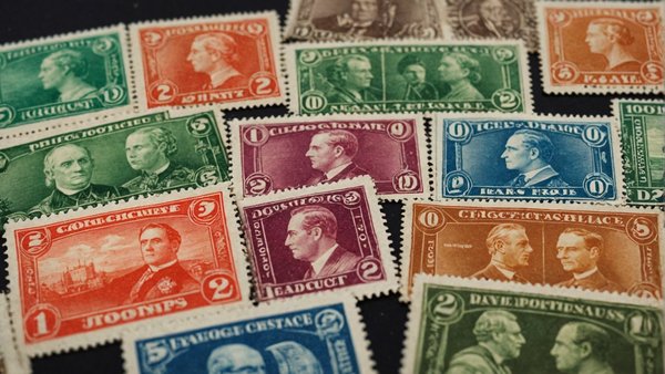 Déménagement et collections: comment conditionner des timbres-poste rares?